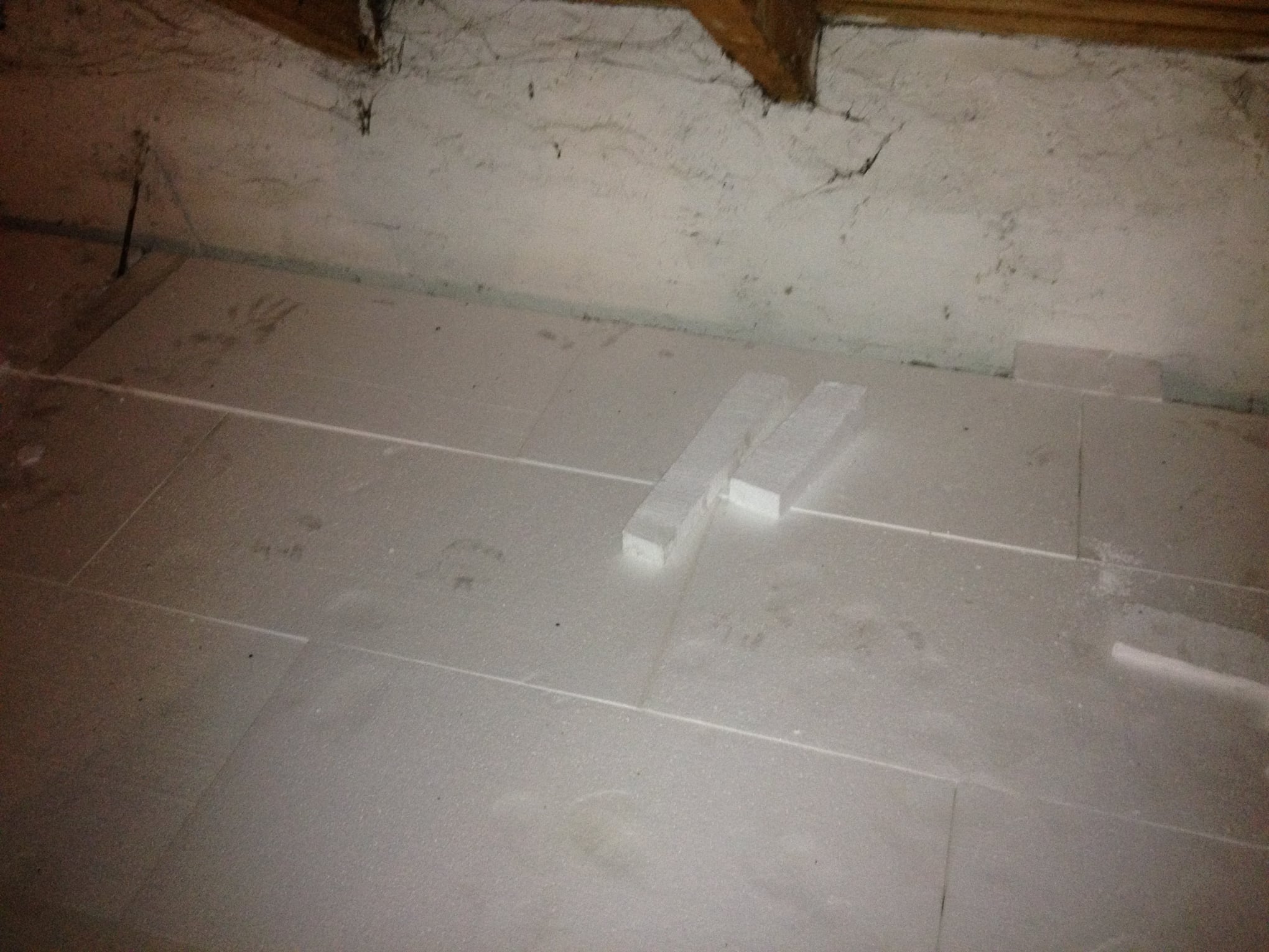 handyman brno - Completion of ceiling insulation for the apartment